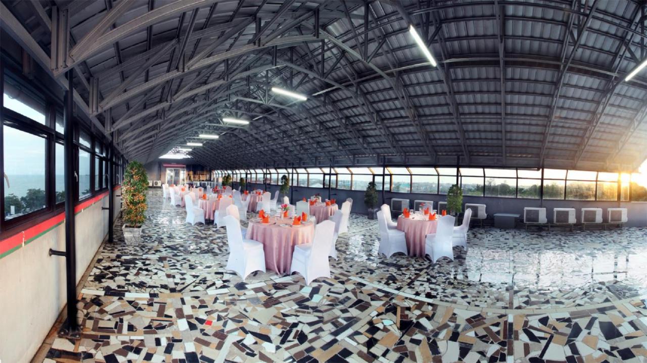 โรงแรมแกรนด์ฮาติก้า ตันจุงปันดัน ภายนอก รูปภาพ
